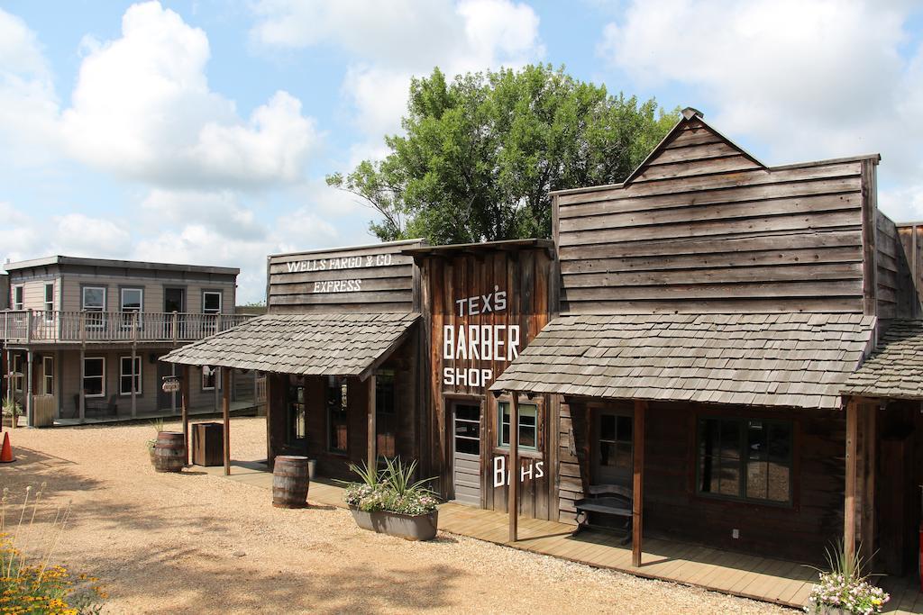ホテル Cedar Creek New Haven エクステリア 写真